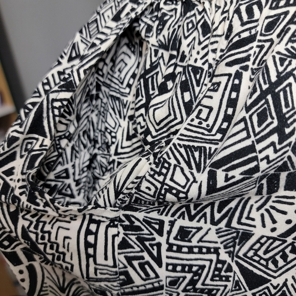 Mossimo Supply Co | Black and White Geometric Pattern Tank Dress w/ Back Cut Out - Picture 6 of 15